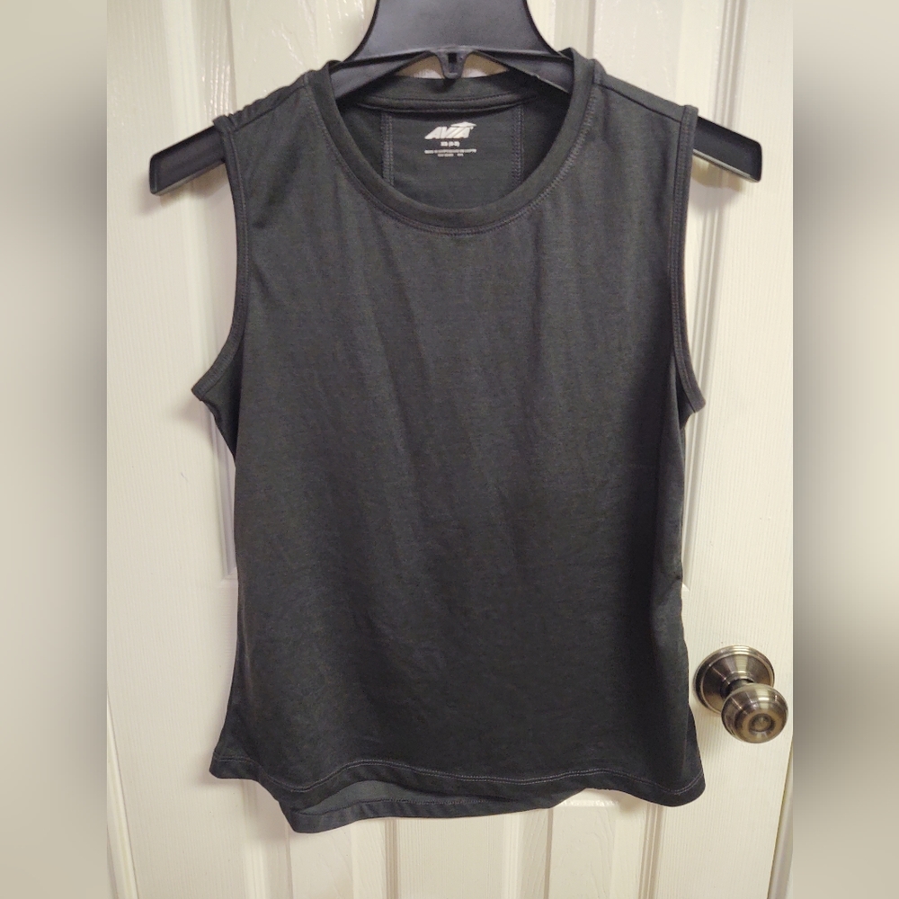 Avia workout shirt